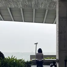 人妻的身份又给她叠加了一层buff