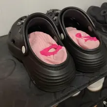 喜欢夏季闷出味的凉鞋里还放了双袜子🧦