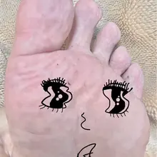 soggy foot girl
