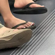 点击观看更多美脚