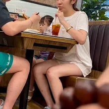 点击观看更多美脚