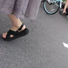 点击观看更多美脚