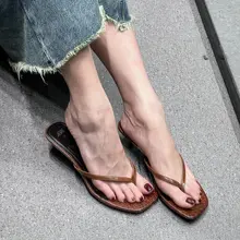 😍😍 https://t.co/gkDAdR1Nf4 #恋足癖 #足控榨精 #美脚大賞 #玉足