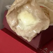 入丝好好玩，里面包裹着白浆丝滑黏腻！套在弟弟上的一瞬间感觉像是滑入欧了老师里面一样，弟弟被浓浓的白浆包裹着！ 上下套弄带着丝袜的摩擦感，快感一下子就上来了，看…