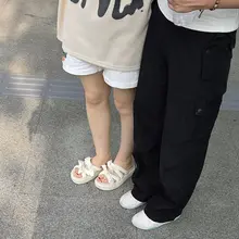 喜欢女大的青春活力，与阳光洒在身上的慵懒。 素莲初含，玉露凝香。 ps. 表面上看博主是在描写莲花初开时的香气，但细心的同好兄弟已经发现了，莲：足，玉：玉足，…