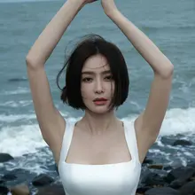 这样的秦岚妈妈真是要了狗儿子的命，儿子要把岚妈双手绑起来，从上面的嘴舔到下面的嘴，先跟岚妈舌吻，再扒开岚妈的吊带咬住岚妈的奶子狂吸乳头，再舔岚妈那性感的腋毛，…