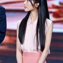 No.mx1507李思潼微博电影之夜两套造型生图，清纯牛仔裤T恤，邻家小妹 [127P+1.31G] #明星生图 #李思潼 自购地址：https://t.co…
