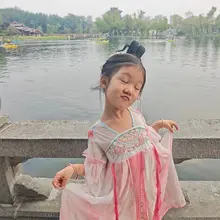 这是哪家的小姐逃出来玩啦！＃儿童汉服妆造＃明水古城