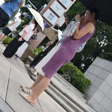 包臀岔裙 配上穆勒鞋 将半露半遮推到极致 毫无抵抗力 #淫脚 #淫鞋 #街拍 #美足 #美鞋 #挑鞋 #平底鞋 #趾缝 #足弓 #脚底 #趾缝 #玉足 #高跟…
