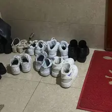 跟踪一个小姐姐收获这么大，刚脱下来就迫不及待的射出来了，还有余温。 #扫楼 #打胶 #射鞋 #足交