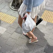 上身初春，下身盛夏，这就是反差穿搭吗
