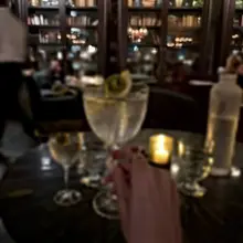 良いBarを見つけたよ✨ ヴェスパーマティーニ美味しかった🍸