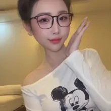 Em đây như búp trên cành. Dễ ăn, dễ ngủ, mà còn dễ thương. 😋