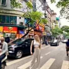 Được hôm dậy sớm lang thang phố cổ