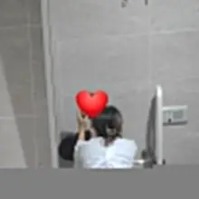 출근후 직장 화장실에서 발정난 엉덩이 사진 보내왔네요~ 훈남이 저런데서 박아주면 흥분할텐데 #유부녀 #미시 #화장실 #야노