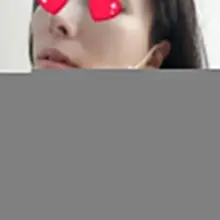 입술에 저건 머다냐......ㅋ
