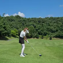 장마가 오기전에 열심히 공치자인데 여름 햇빛이 무섭네요 #누가이기나보자 ​#광주 #데이트코스 #부부필드 #골프만남 #골프게임 #부부골프 #란딩…