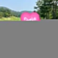 오늘은 정말 덥지만~ 눈이 호강하는 날이네요 시원한 바람, 사랑하는 사람과 함께하는 페어웨이 가끔 스치는 응큼한 상상까지… 다 재밌어요~ 불금…
