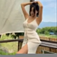 흰원피스 입으니까 꼭지가 더 돋보여서 좋아