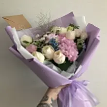 오늘은 로제 생일 👩🏻‍❤️‍💋‍👨🏻 오빠한테 서프라이즈 선물 받고 행복 :) 그런김에 또다른 선물로 초대남 부르기 승인 ! 검사지와 얼굴사진…