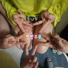 불타는 주말 다들 잘보내셨나요^^? 저희부부는 정말 친하게 지낼 부커님 들을 찾아요 정말편하게 ^^~재미있는 만남을 선호 합니다 단타성 만남…