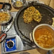 결국 둘이놀았다능ㅜㅜ 노는법을 잊어버릴것같아요....... 뱃살뇨가 노래방가서 씐나고 야하게 놀고싶다그랬는데... 그나마 곱창맛집을 찾아서 다…