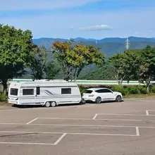 저희 가족은 땅끝마을 오시아노에 왔답니다. 시골길 참 운치 있죠? 잘 놀고 잘 돌아가겠습니다.