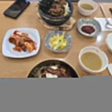 이분 또 모하시는 걸까욤?