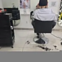 ✂️ 사이좋게 오손도손, 우리 부부는 오늘도 함께랍니다. ❤️ 나란히 앉아 사이좋게 머리도 자르고 왔답니다. 😊 소소한 일상도 함께하니 즐겁고…