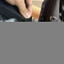 现在的爱好是给来私信的弟弟们发美腿和裸脚，然后让他们发对着我腿脚射出来的感想，如果配上精液图就更好了，背景就是两个弟弟没忍住直接射裤裆里了哈哈，目前已收获十几…