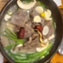 어제 좋은분들과 열심히 한잔하고 추천받은 해장국 먹고 다시 집으로 고고~ 이런저런 얘기하다 4차끼지 달리고 나니 온몸이 만신창이... 담주를…
