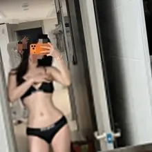 새로 산 속옷 자랑하며..😎 다음주 3/23~25 제주도 골프 갑니다❤️ 제주시에서 24일 저녁같이하실 부커분들, ㅊㄷㄴ 연락 주세요~ (참고…