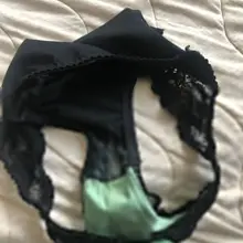 おはようございます☀ 嫁の使用済みパンツとか需要あるのでしょうか？😁 使用後、そのまま捨てようとしていたものです😅 DMお待ちしてます😌