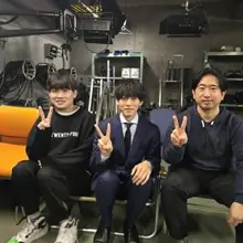 第2話 早いなー。 神崎が動き、色々明らかになります。 左:陽平監督 右:飯田P 今夜９時です。 #御上先生
