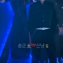 올해 마지막 할로윈 파티는 킨키에서 지난주와 다른건 메이크업😁 송군님은 드라큘라 난 지뢰계 눈 화장 베스트드레서 1등 먹어서 신나요🥳 #부커만…