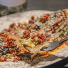 사라하우스 근처맛집 소개편~~ 오늘은 고기를 썰어볼까나 해서 간곳 성수 마야^^독특한 인테리어와 둘이서 데이트하기 좋은 분위기로.음식평점은 테…