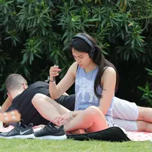 子林 公園街拍美足