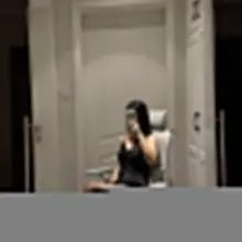 爬过来，让妈妈踩死你～