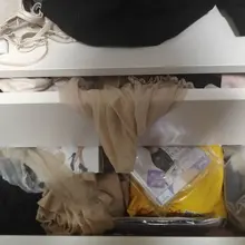 天气逐渐凉，满衣柜的丝袜又要搁置了