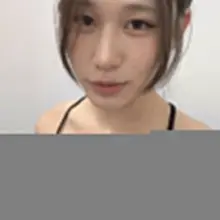 悲报：已炸柜（附一张照片吧😭 刚才我妈一直给我打电话，我没接，之后我回拨了过去。刚开始聊得还挺正常，她问我什么时候回家。没聊一会儿，话题就三句不离结婚。我跟她…