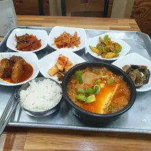 배고파 밥 먹고 자야지 먹고 힘내자!^^♡