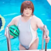 競泳水着でプールな予定ができてすごく楽しみ🩱💕