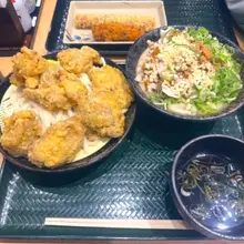 おはようございます 雨の日曜出勤😂 湿度高めでジトジト💧 頑張っぺ 超絶眠いが私は元気٩( 'ω' )و 皆様、ゆるりとボチボチで行きまっしょい 昨日はお泊ま…