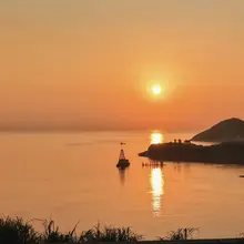 GM GN EVERYONE 🌞 The light changes without asking permission. You can do the sa…