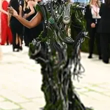 MISS. MONAE. I am OBSESSED. Everything about this look is just… I’m in love.