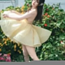 赴一场花间翩跹 ​​​ Embark on a graceful dance amidst the flowers.