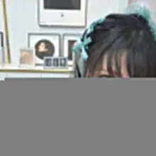 今天妆面实在美丽，拍摄角度实在刁钻，闺蜜实在美美原图，巴别塔实在美味爽吃，三角洲麦麦实在好玩，修图实在看精神力。