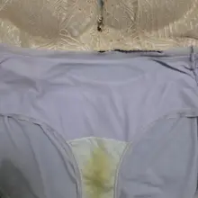 两个内裤穿破了都舍不得换的烂逼
