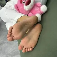 我就问你们好看不好看，当然我说的不是草莓熊