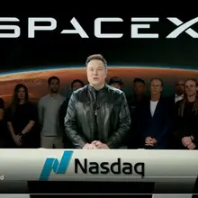 🚨史上最大 IPO 敲钟现场！马斯克于 Starbase 总部发表远程讲话 刚刚，SpaceX 于纳斯达克敲钟仪式正式结束，马斯克本人并未现身纳斯达克总部，而…